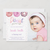 Pink Light Donut Geburtstag Einladungen mit Foto (Vorderseite)