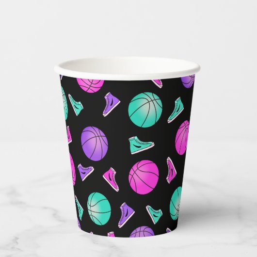 Pink Lila Aquamarin Neon Basketball Sneakers Gebur Pappbecher (Vorderseite)