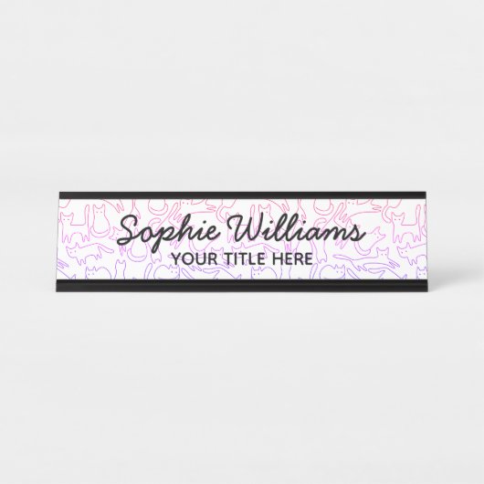 Pink Lila Cats Muster Skript Schwarze Schriftart W Schreibtischnamensplakette (Vorderseite )