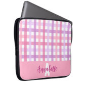 Pink Lila Pastell Gingham Pattern Monogram Laptopschutzhülle (Vorne Rechts)