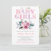 Pink Lila Twins Babydusche für Mädchen Einladung (Stehend Vorderseite)