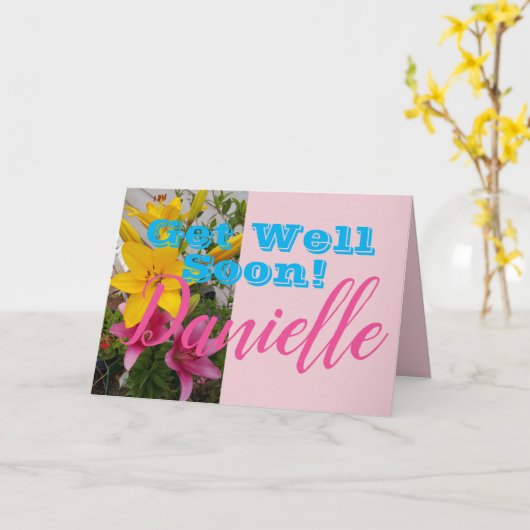 Pink Lile Blume wird bald gut Frauen Name Card Karte (Gelbe Blume)