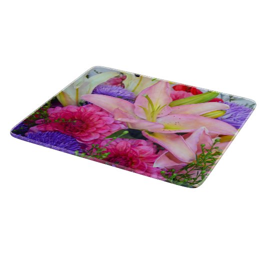 Pink Lilie und Dahlia Blume Schneidebrett (Ecke)