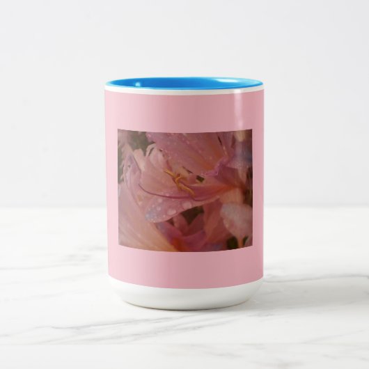 Pink Lily Petal Zweifarbige Tasse (Mittel)