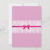 Pink Lingerie Dusche Brautparty Lace Bow lädt ein Einladung (Rückseite)