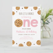 Pink Little Cookie Erster Geburtstag Einladung (Stehend Vorderseite)