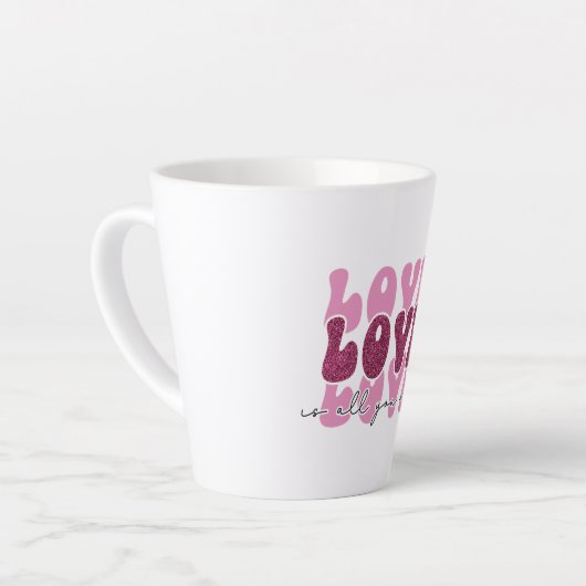 Pink "Love" Stacked Bubble Font Milchtasse (Linke Ecke)