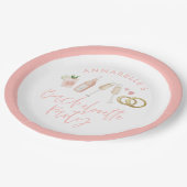 Pink mädchenhafte, moderne Cocktail-Skript-Bachelo Pappteller (Schrägansicht)