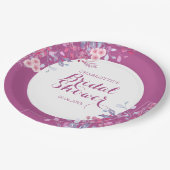 Pink Meadow Floral Brautparty Pappteller (Schrägansicht)