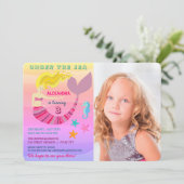 Pink Mermaid Foto Birthday Einladung (Stehend Vorderseite)