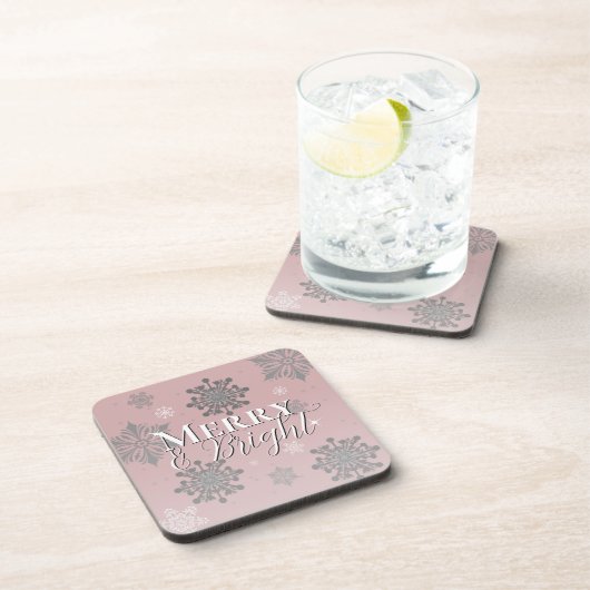 Pink Merry and Bright Schneeflocken Weihnachten Getränkeuntersetzer (Rechte Seite)