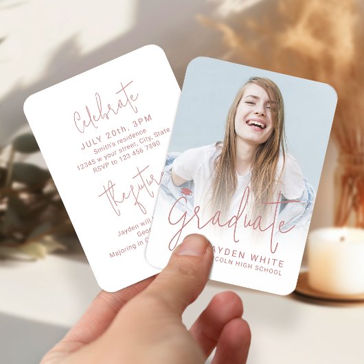 Pink Mini Modern Script Photo Graduation Invite Begleitkarte