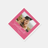 Pink Modern Elegante Script Foto Graduation Party Serviette (Ecke)