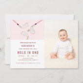 Pink Modern Hole in One Partee Golf Geburtstag Fot Einladung (Vorderseite)