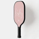 Pink Modern Minimal Wifey Script Personalisiert Na Pickleball Schläger (Links)