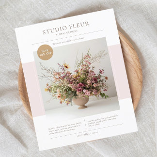 Pink | Modernes Foto florales Business Marketing Flyer