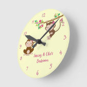 Pink Monkey Sisters Personalized Shared Bedroom Runde Wanduhr (Winkel)