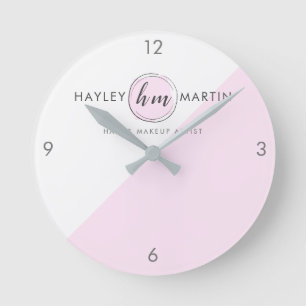 Pink Monogram Style Custom Logo Business Runde Wanduhr