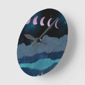 Pink Moon Phones Landscape Runde Wanduhr (Winkel)