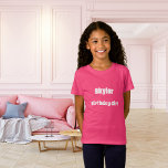 Pink name Geburtshaus T-Shirt<br><div class="desc">Ein T - Shirt für das Geburtstagsmädchen. Personalisieren und einen Namen hinzufügen. Text: Geburtsmädchen. Weißer Text.</div>