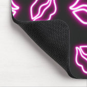 Pink Neon Kiss Mousepad (Ecke)