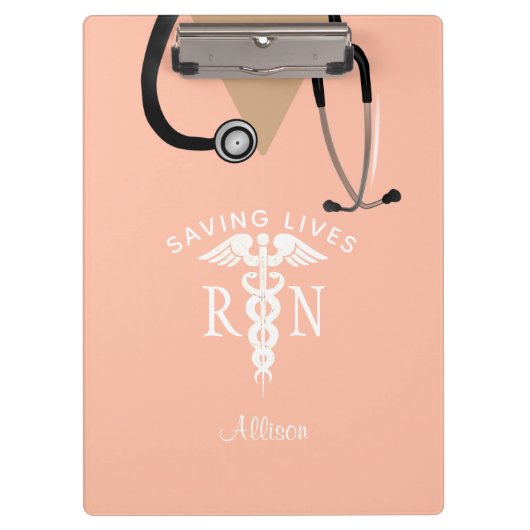 Pink Nurse Scrub Top Stethoscope Personalisiert Klemmbrett (Vorderseite)