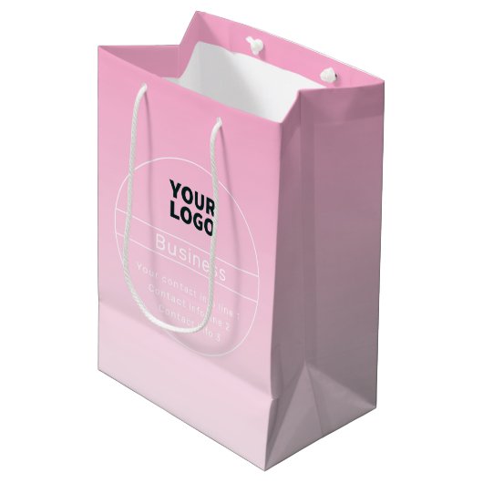 Pink Ombre | Firmenname und Logo | Kontaktinformat Mittlere Geschenktüte (Vorderseite Schrägansicht)