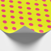 Pink On Yellow Polka Dots Pattern Design Geschenkpapier (Ecke)