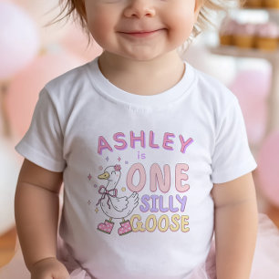 Pink One Silly Goose - Retro-Mädchen zum ersten Ge Baby T-shirt