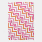 Pink Orange Zigzag Ikat Muster Küchentuch (Vertikal)
