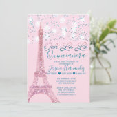 Pink Paris Eiffel Tower Glitzer Lights Quinceañera Einladung (Stehend Vorderseite)