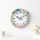 Pink Pastel Hebräisch Zahlenzähler Judenbriefe Große Wanduhr (Zuhause)