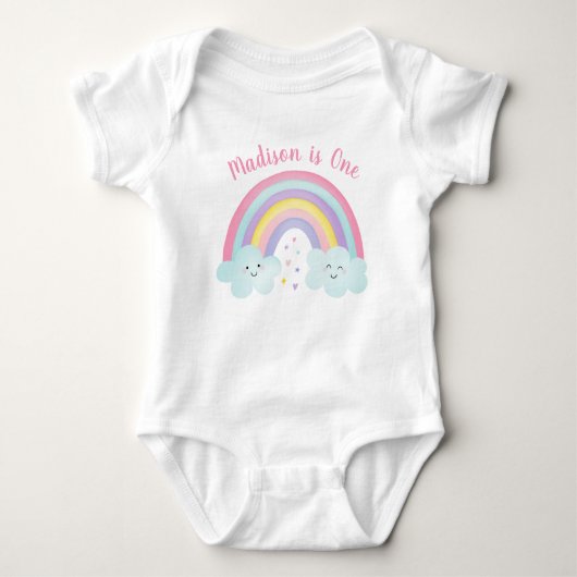 Pink Pastel Rainbow Wolken Erster Geburtstag Baby Strampler (Vorderseite)