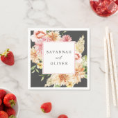 Pink & Peach Floral & Greenername - Grau Serviette (Beispiel)
