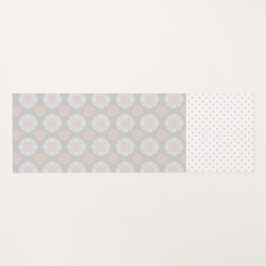 Pink Peach Gray Dots Trendy Monogram Yoga Mat Yogamatte (Rückseite (Horizontal))
