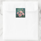 Pink Peonies Artwork on Emerald Green Quadratischer Aufkleber (Tasche)