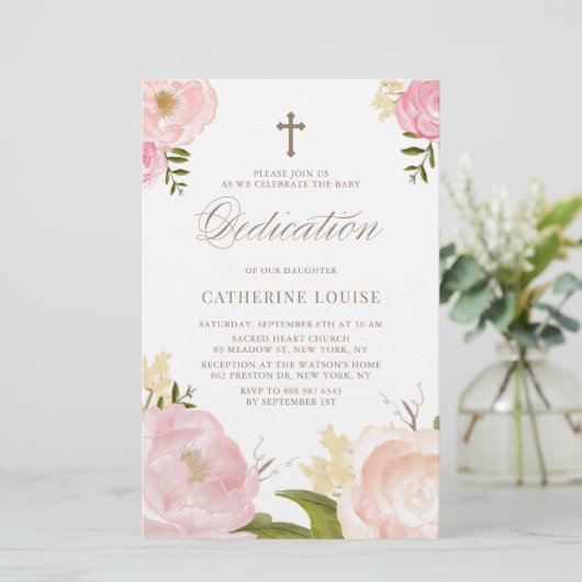 Pink Peonies Floral Baby Dedication Einladung (Stehend Vorderseite)