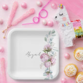 Pink Peonies Personalisiertes Script-Brautparty Pappteller (Party)