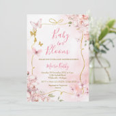 Pink Peony Baby in Bloom Butterfly Einladung (Stehend Vorderseite)