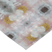 Pink Peony Blume Centre Abstraktes Muster Tischdecke (Schrägansicht)