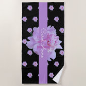 Pink Peony Floral Monogram Lila Black Strandtuch (Vorderseite)
