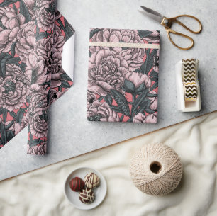 Pink peony flowers and moths geschenkpapier