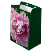 Pink Peony Foto Hütte Bauernhof Blumengarten Mittlere Geschenktüte (Rückseite Schrägansicht)