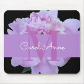 Pink Peony Lila Monogram Floral Black Mouse Pad Mousepad (Vorne)