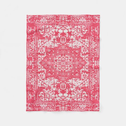 Pink Petals über Kilim Dreams Fleecedecke (Vorderseite)
