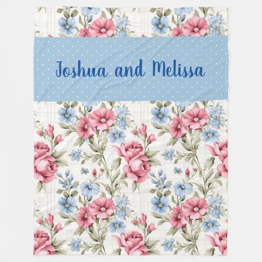 Pink Petunias und Sky Blue Daisies - Polka Dots Fleecedecke (Vorderseite)