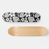 PINK PLUMERIA (SCHWARZ) SKATEBOARD (Horizontal)