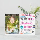 Pink Police girl Birthday Party Einladung (Stehend Vorderseite)