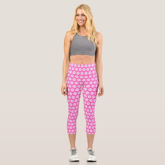 Pink Polka Dot Monogram Capri Leggings (Vorderseite)