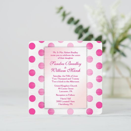 Pink Polka Dot Wedding Einladung (Stehend Vorderseite)